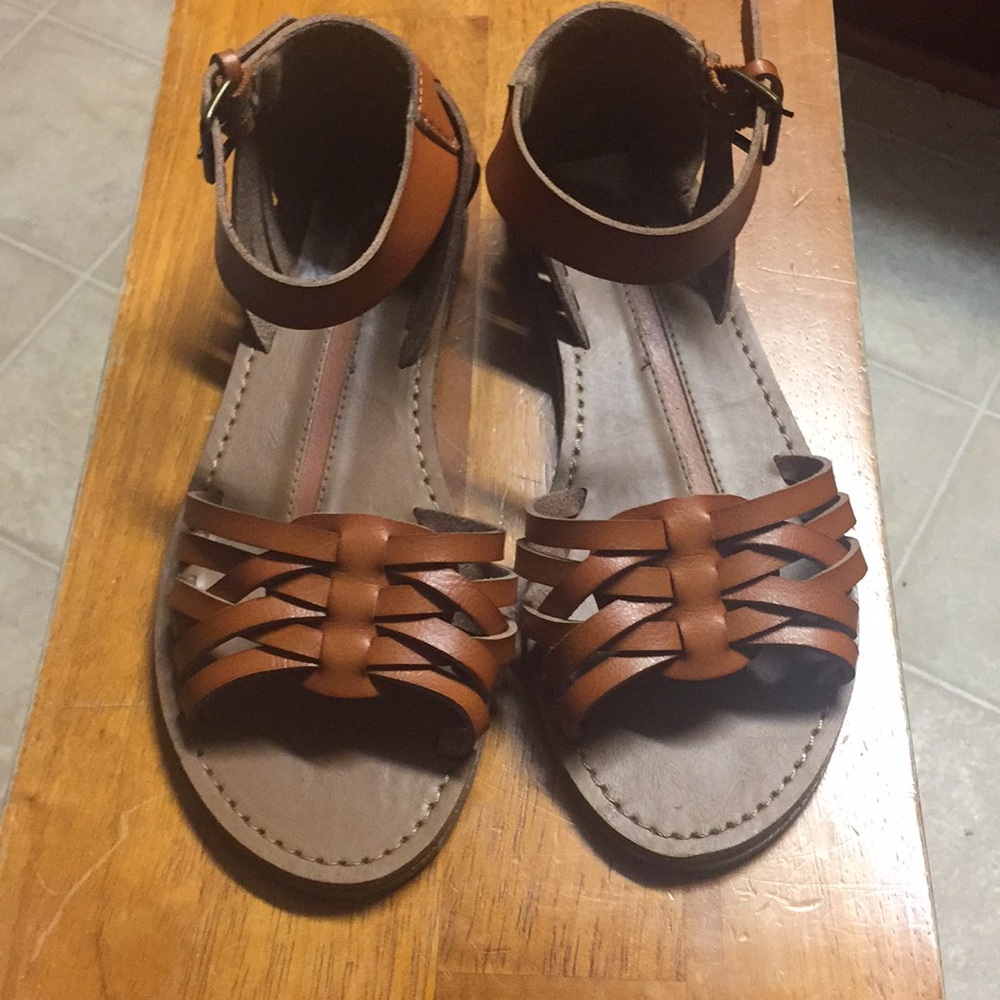 ND sandals